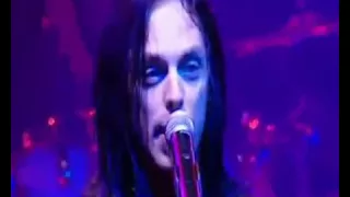 Bullet For My Valentine hearts burst into fire live