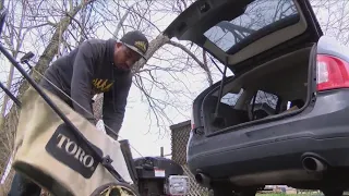 Man on a mission to mow lawns in all 50 states makes stop in Baton Rouge