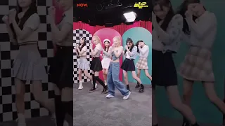 ITZY Dancing to "Pop" with Nayeon #60fps #itzy #twice #nayeon #pop