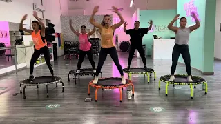 Jumpit EXPRESS 30min de cardio intenso en trampolin.