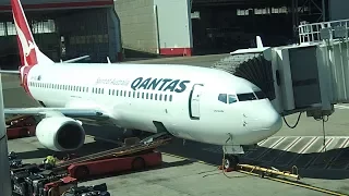 Qantas Economy Sydney to Gold Coast Flight Review