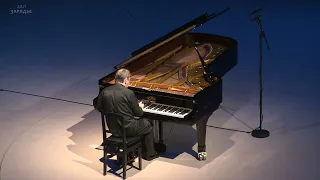 Michail Pletnev, piano. L.-v Beethoven. Sonata D-major, op.31 No 2 (#17), "The Tempest