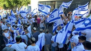 Far-right Israelis gather for the March of the Flags in Jerusalem | AFP