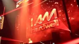 Hardwell drops Hardwell & W&W ft. Fatman Scoop - Don't Stop The Madness at the O2