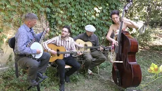 Hot Club of Hungary: Honeysuckle Rose (Waller- Razaf)