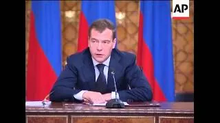 Medvedev sees progress in resolving Isr-Pal dispute, presser with Mubarak