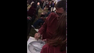 John Frusciante giving autograph to brazilian fan - July 30, 2017