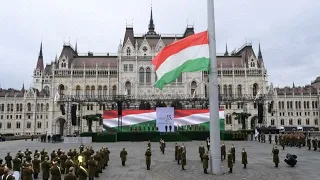 Угорщина не надає Україні зброю, бо це може спровокувати Росію на напад, - посол Ійдярто