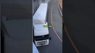 This truck driver is a genius #professionaltruckdriver