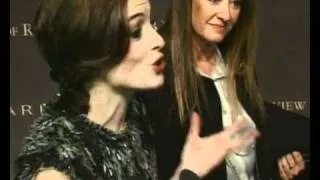 Anne Hathaway interview at award show