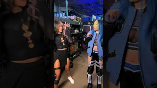 Mia Yim walking with a weapen! THIS IS AMAZING 😂😂😂😂😂 #miayim #dakotakai #cathykelley #zelinavega