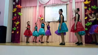 День Учителя 2019 учебный год/ танец "Разноцветный Джаз" руководитель Ахметова Луиза Зариповна.