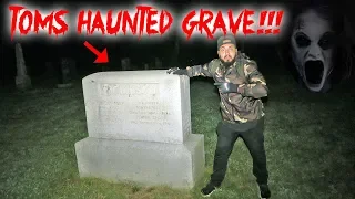 TOMS HAUNTED GRAVE! ALONE IN A HAUNTED CEMETERY | MOE SARGI