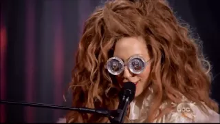Lady GaGa Live Muppet Show - Benny & The Jets