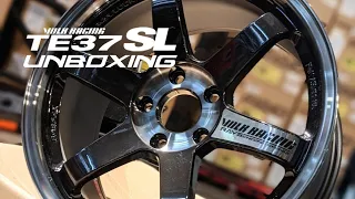 VOLK RACING TE37SL (TE37 SUPER LAP) Unboxing - Pressed Double Black