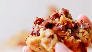 Levain Bakery-Style Cookie Recipe | The BEST Chocolate Chip Cookie Recipe