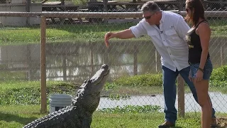 Gator Country (Texas Country Reporter)