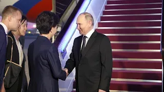Путин прилетел в Пекин на переговоры с председателем КНР Си Цзиньпином