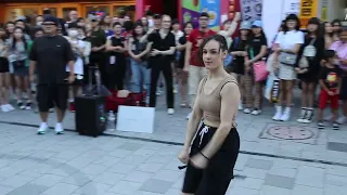 Kpop&JHKTV]spectator an lmpromptu dance#Blackmist in hongdae BOUNCY-ATEEZ홍대 관람객 #즉석춤자랑#블랙미스트 바운시