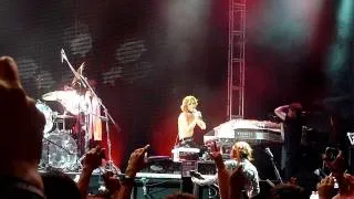 Yoshiki screams 'We are X', whilst Toshi plays drums - X Japan London O2 28 June 2011