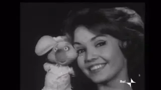 Bella sequenza di Carosello/spot indirizzato alle donne (anni 1970)