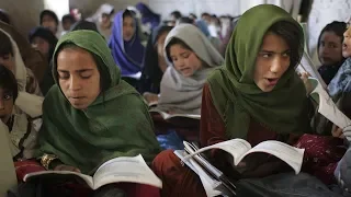 ООН: засуха и голод вынуждают афганцев выдавать замуж детей