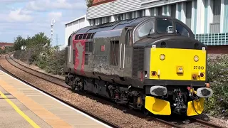 Class 37 at Loughborough station