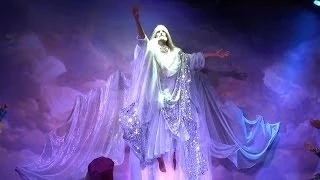 The Holy Land Experience - Classic scenes with fine clothes