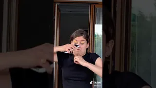 Скорчила мордочку тёлочка😂 (Tik Tok)