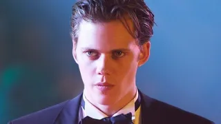 Bill skarsgård - Playdate