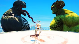 VENOM GIGANTE vs HULK GIGANTE no GTA 5 ! Siren Head