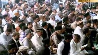 Urdu Nazm: Wo dekhta hay ghairon say kiyon dil lagatay ho, Jalsa Salana UK 2011