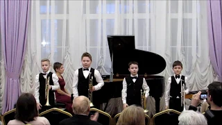Р. Шуман "Веселый крестьянин" - Квартет трубачей