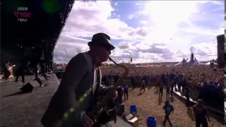 Madness - Our House - Reading Festival 2011.mpg