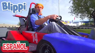 Blippi Visita una pista de Karts | Videos de vehículos para niños | @BlippiEspanol