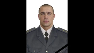 У Коломиї навколішки зустріли тіло військового Олександра Іванькова