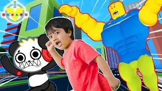 RYAN ESCAPES GIANT IN ROBLOX! Roblox Let's Play with Combo Panda