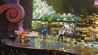 Elton John: The Million Dollar Piano (Circle Of Life)