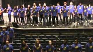 14 Can't Help Falling In Love (Combined choirs).mpg