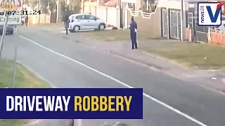 WATCH: Durban driver ambushed and robbed