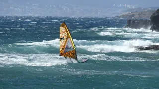 Windsurf in slow motion: Power Jibe!