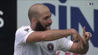 Gonzalo Higuain Scores Two Goals To Win the Game