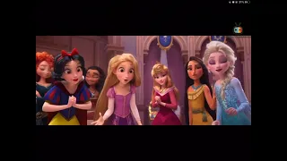 Vanellope meets the Disney princesses 👸