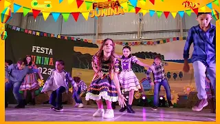 Dança Junina da Turminha do 4º Ano