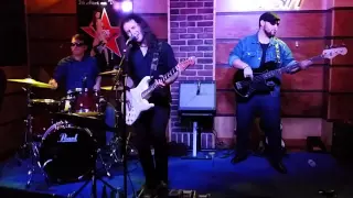 Stone Free - Six Dead (The Brew Cover) Live at Taraí 9-1-2016