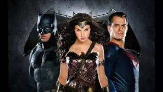 Bruce Sees Wonder Woman's Photo - Hans Zimmer & Junkie XL - Batman V Superman Unreleased Score HD
