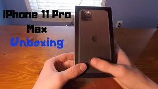 iPhone 11 Pro Max 512 GB Unboxing and Initial Setup!