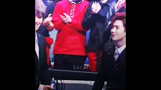 خجل بيكهيون من مسك يد سوزي❤ EXO