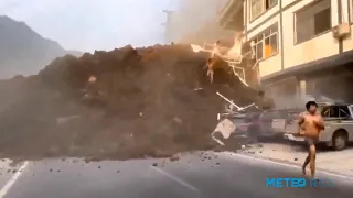 Dramatic landslide in Zhaotong, China