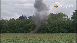 На Дніпропетровщині піротехніки ДСНС знищили сучасні вибухонебезпечні предмети